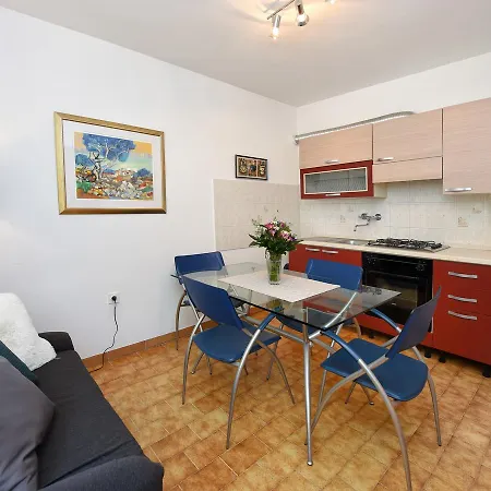 Apartman Ada Apartament
