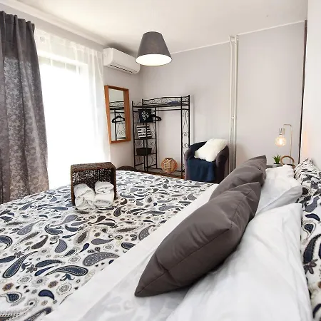 Apartman Ada Apartament *