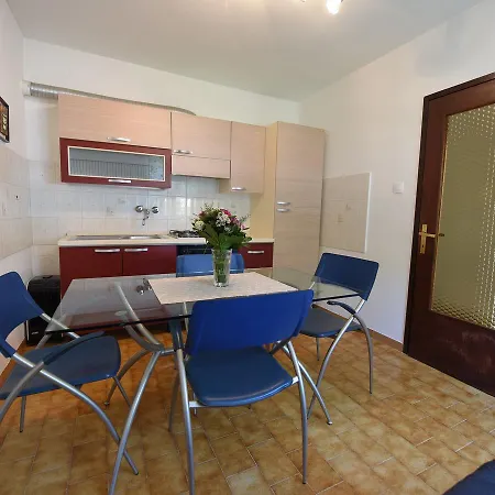 Apartman Ada Apartament *