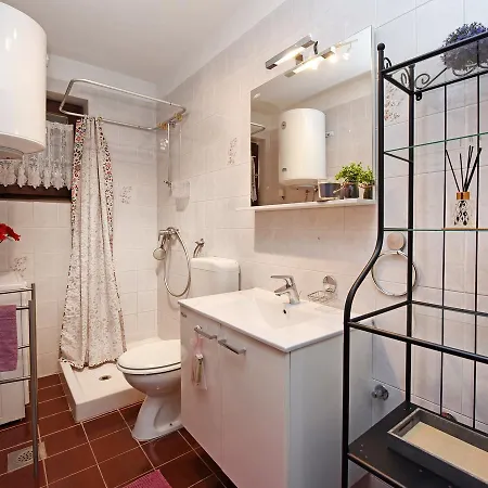Apartman Ada Apartament *