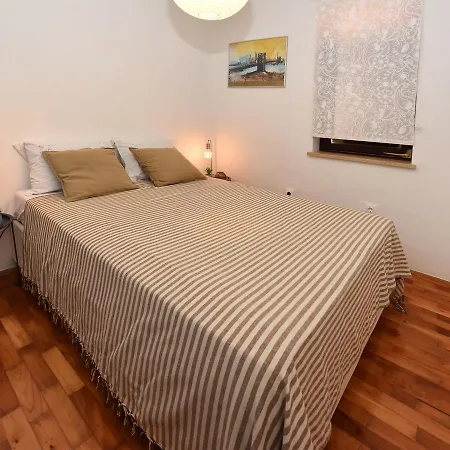 Apartman Ada Apartament
