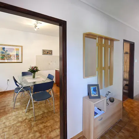 Apartman Ada Apartament